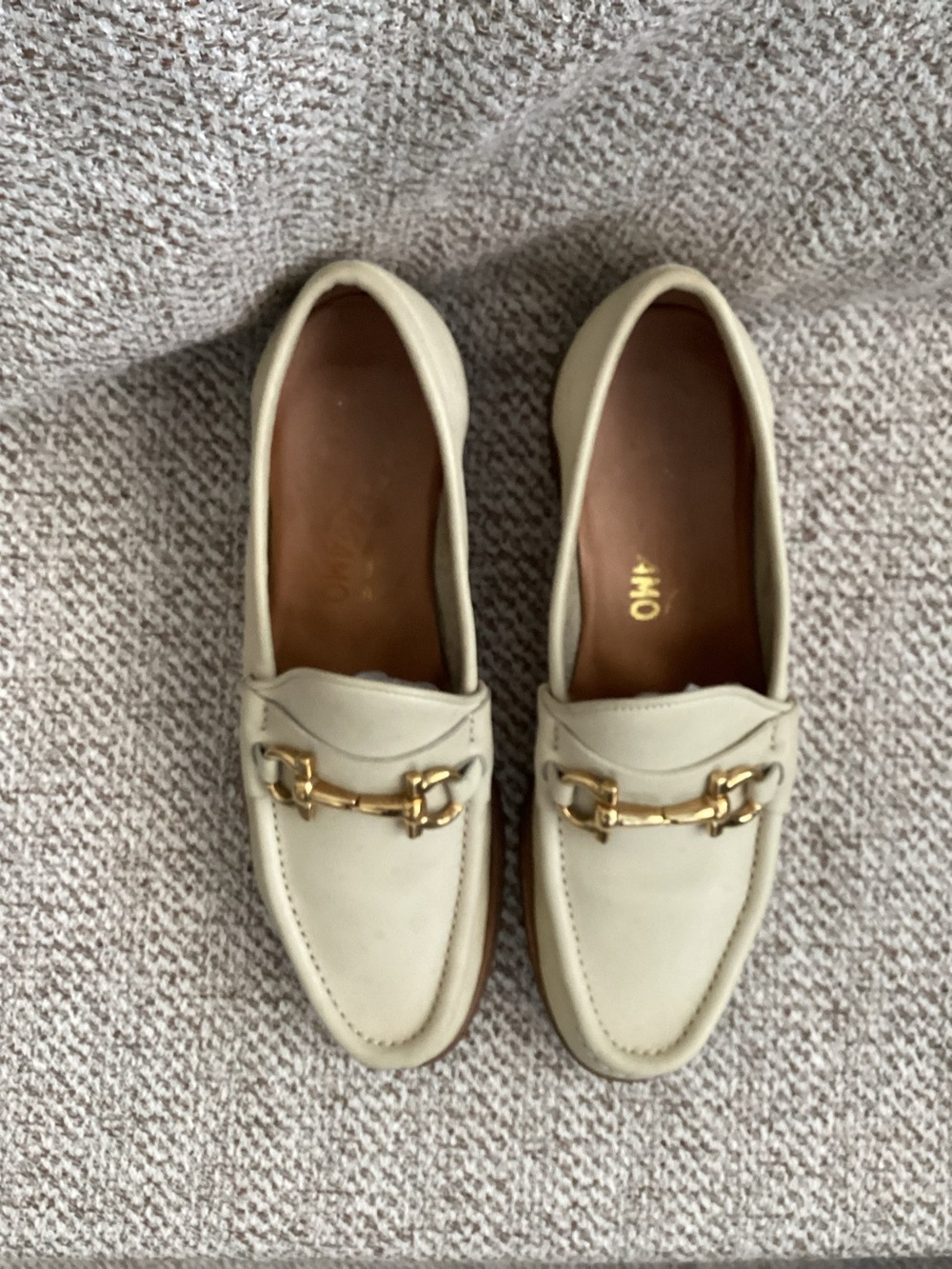 Salvatore Ferragamo Leather Cream Loafers, Size 6.5 - Picture 1 of 12